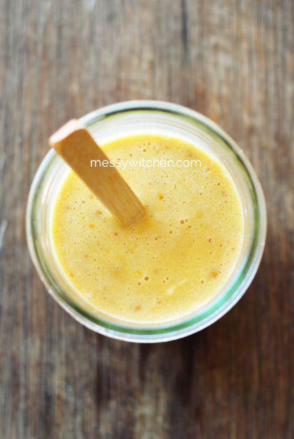 Raw Eggs Banana Smoothie Messy Witchen